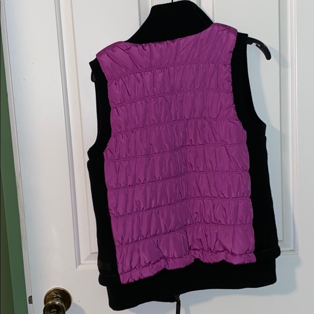 NWOT Calvin Klein Performance Magenta Vest - Picture 7 of 9